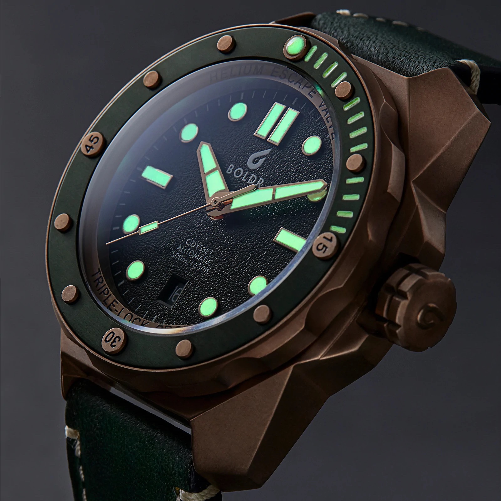BOLDR (SG) Odyssey 'Serpentine' Green Bronze 500m Sports Diver Watch – Seiko  Japan SII Cal. NH35 Automatic Movement – Localtime Watches, Straps &  Accessories